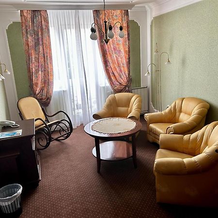 Hotel Erzsebet ヘーヴィーズ エクステリア 写真