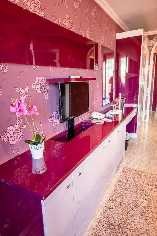 Hotel Erzsebet ヘーヴィーズ エクステリア 写真