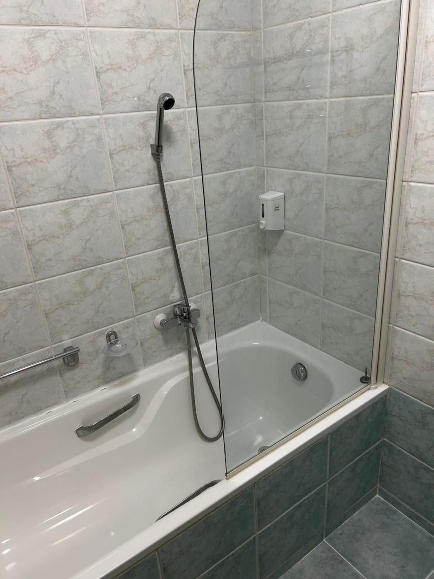 Hotel Erzsebet ヘーヴィーズ エクステリア 写真